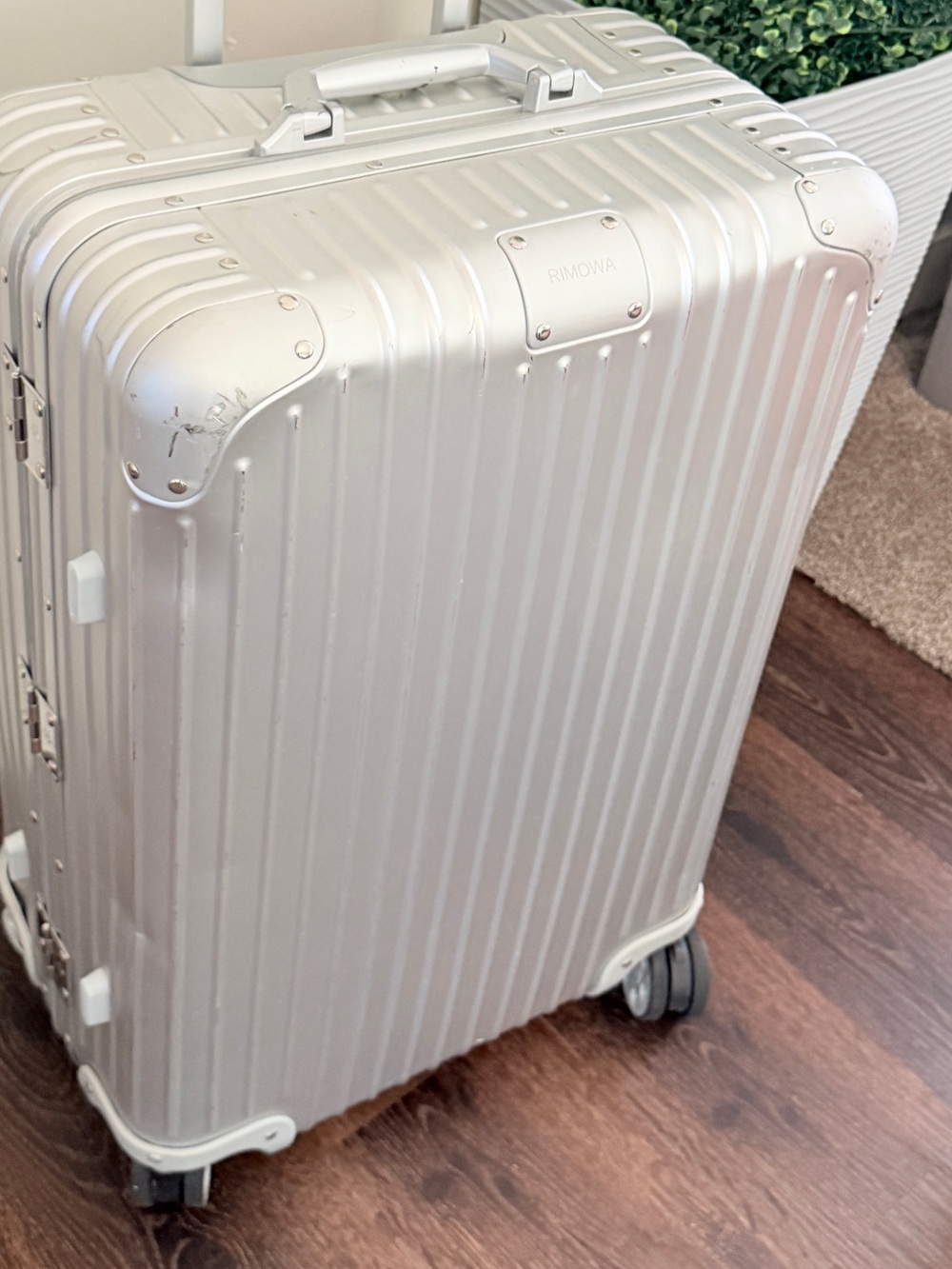 RIMOWA Original Check-In M Silver Aluminum Spinner Suitcase - Picture 12 of 16